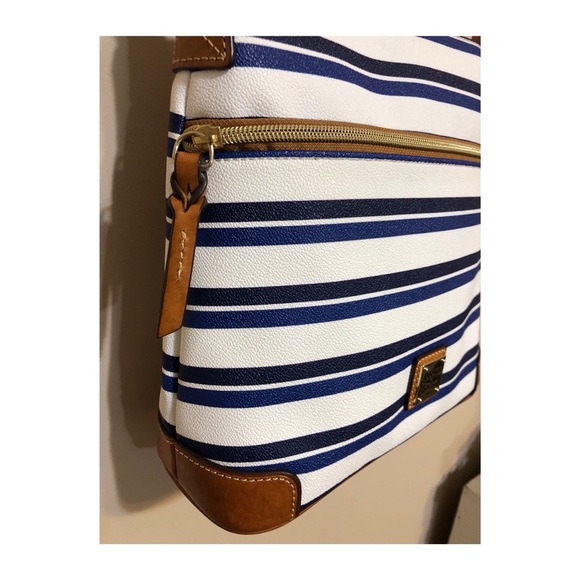Dooney & Bourke Handbags - Dooney & Bourke stripe cross body